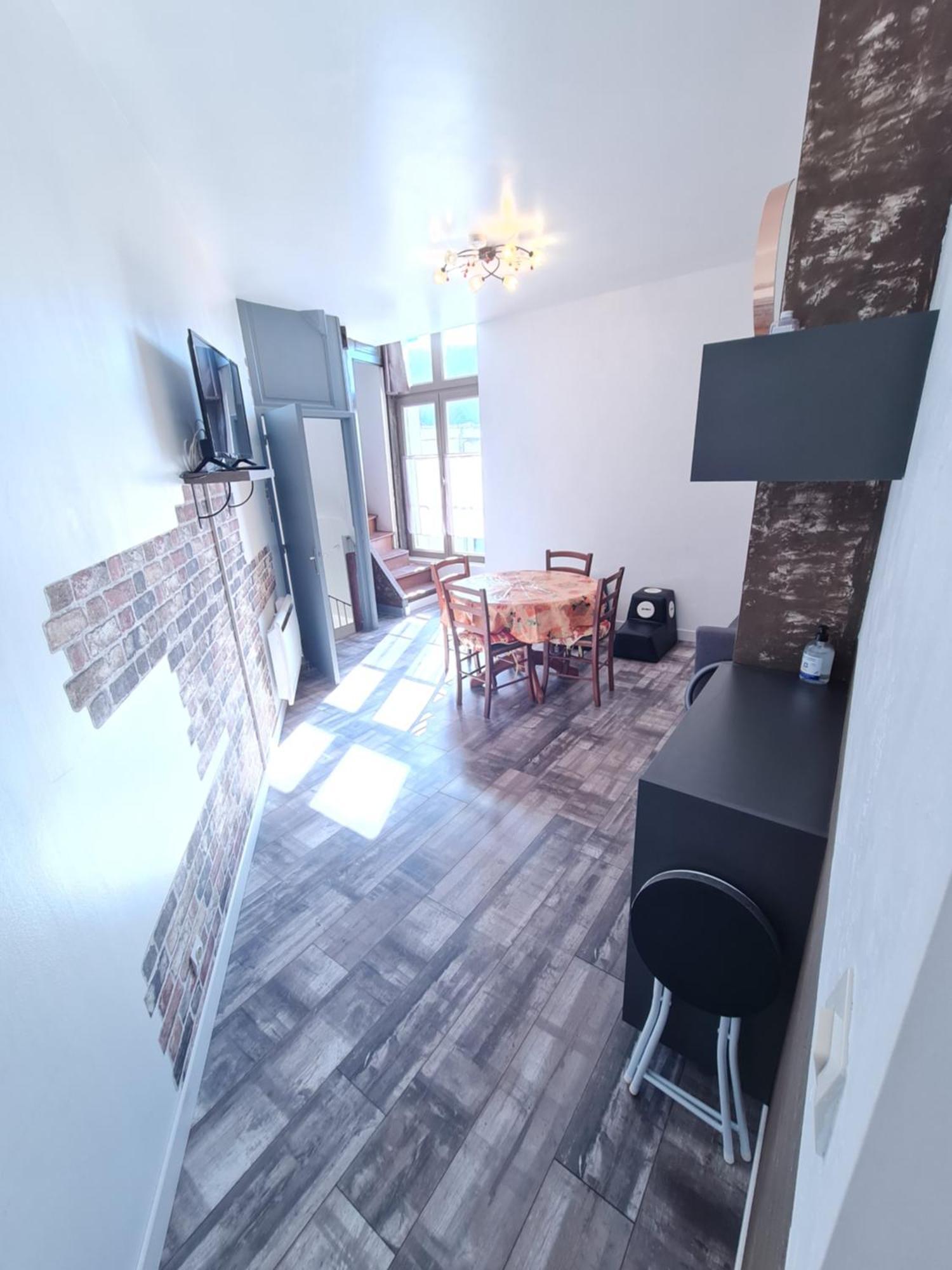 à 18min Du Zoo 30min Des 24h Du Mans Appartement Le Lude